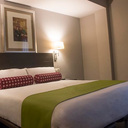 Mercure Madrid Centro Esterno foto