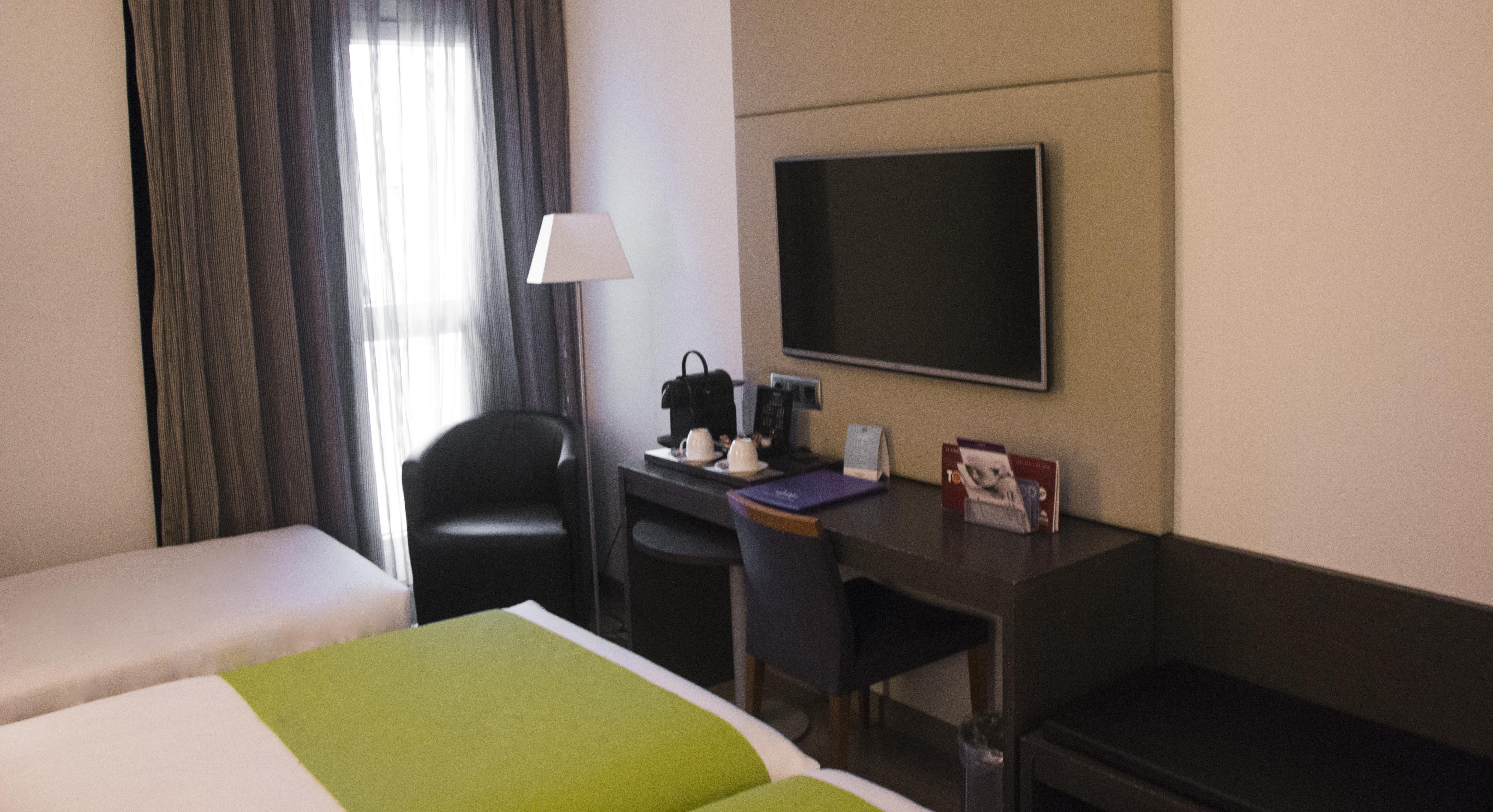 Mercure Madrid Centro Esterno foto